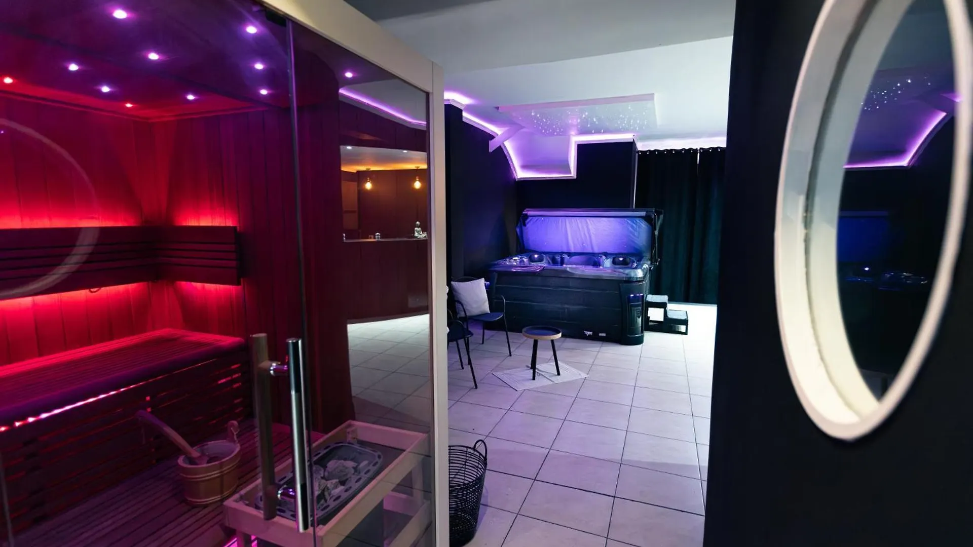 Bed & Breakfast Blvck Spa Brussels Belgium